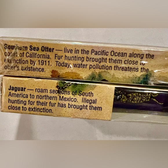 Butler Endangered Species Toothbrush Giant Panda,Jaguar,Humpback Whale,Sea Otter - Picture 3 of 9